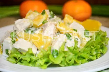 Салат з куркою, апельсинами і сиром (куркою) Салат з куркою, апельсинами і сиром