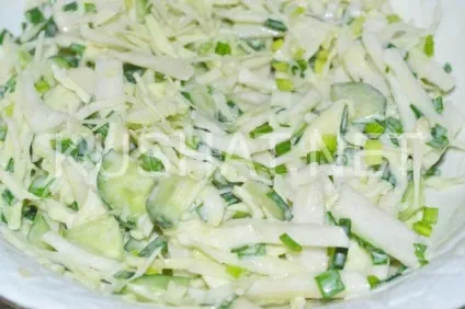 Салат з капусти з редькою і огірком (редькою) Салат з капусти з редькою і огірком