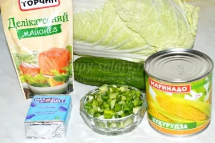 Салат з пекінської капусти з кукурудзою, сиром і огірком (капусти) Салат з пекінської капусти з кукурудзою, сиром і огірком