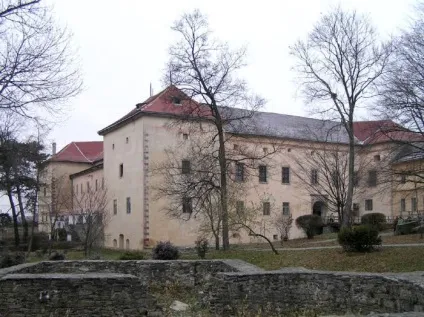 Найвідоміші пам'ятки карпат, карпати (пам'ятки карпат) Найвідоміші пам'ятки карпат, карпати