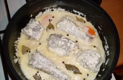 Щука тушкована з овочами, в майонезі і сметані - новий рецепт (новий) Щука тушкована з овочами, в майонезі і сметані - новий рецепт