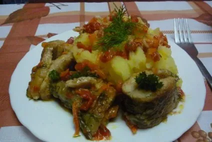 Щука тушкована з овочами, в майонезі і сметані - новий рецепт (тушкована) Щука тушкована з овочами, в майонезі і сметані - новий рецепт
