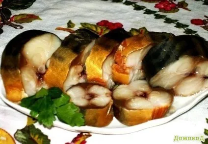 Скумбрія в цибулинні