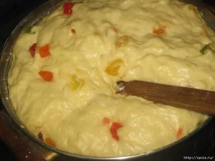 Солодкий вершковий пиріг з цукатами