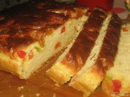 Солодкий вершковий пиріг з цукатами