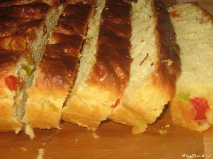 Солодкий вершковий пиріг з цукатами
