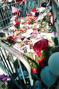 Смерть Майкла Джексона - це (Джексона) Смерть Майкла Джексона - це