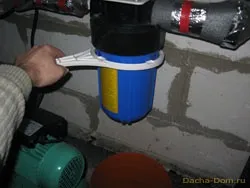 Злив води з водопроводу