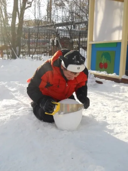 Снігові фігури на нашій ділянці