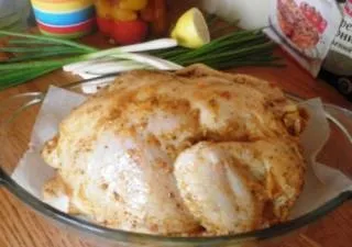 Соковита курка в духовці в маринаді - рецепт з фото (з покроковими фото) Соковита курка в духовці в маринаді - рецепт з фото
