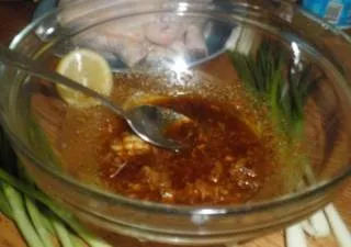 Соковита курка в духовці в маринаді - рецепт з фото (запечена птиця) Соковита курка в духовці в маринаді - рецепт з фото