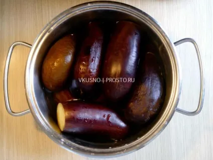 Солоні баклажани на зиму