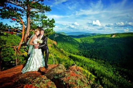 Весільна фотосесія в лісі 1 (фотограф Вадим Вітчінкін) Весільна фотосесія в лісі 1