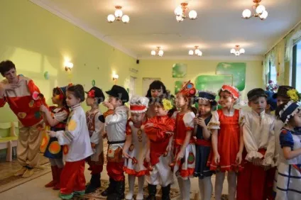 Сценарій театральної постановки до року кіно в дитячому саду ( «Як старий корову продавав) Сценарій театральної постановки до року кіно в дитячому садку
