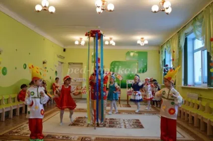 Сценарій театральної постановки до року кіно в дитячому саду ( «Як старий корову продавав) Сценарій театральної постановки до року кіно в дитячому садку