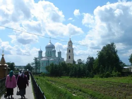 Святині Дивеєво - канавка богородиці, православна парафія храму святителя Миколая Мирлікійського (канавка) Святині Дивеєво - канавка богородиці, православна парафія храму святителя Миколая Мирлікійського