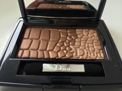 Тональний крем і тіні dior (тональний) Тональний крем і тіні dior