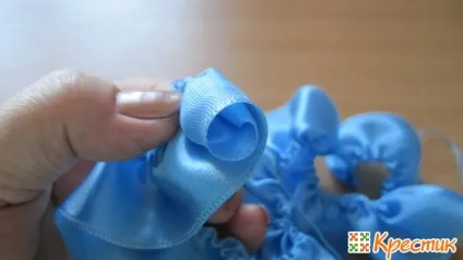 Вчимося робити 3 шикарні троянди з атласних стрічок своїми руками в одному майстер-класі! (Робити) Вчимося робити 3 шикарні троянди з атласних стрічок своїми руками в одному майстер-класі!