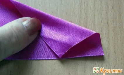 Вчимося робити 3 шикарні троянди з атласних стрічок своїми руками в одному майстер-класі! (Атласних) Вчимося робити 3 шикарні троянди з атласних стрічок своїми руками в одному майстер-класі!