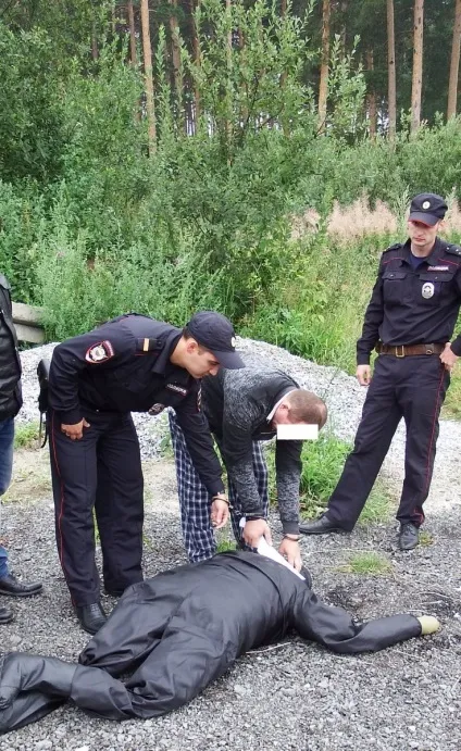 Добу возив в багажнику, а потім зарізав таксист розповів, як вбив дівчину на широкій річці