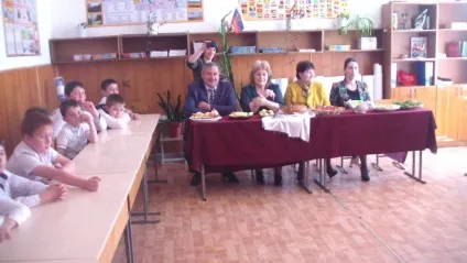 Позакласний захід «з чого починається батьківщина», мкоу «сош №3 -джегути» (Учні класу підготували) Позакласний захід «з чого починається батьківщина», мкоу «сош №3 -джегути»