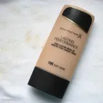 Чи всі тональні друкуються на одязі тест-драйв на стійкість, beauty insider (dior) Чи всі тональні друкуються на одязі тест-драйв на стійкість, beauty insider