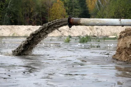 Воронезьке водосховище нарешті почали чистити - новини - моє! Online Черкаси (новини) Воронезьке водосховище нарешті почали чистити - новини - моє! Online Черкаси