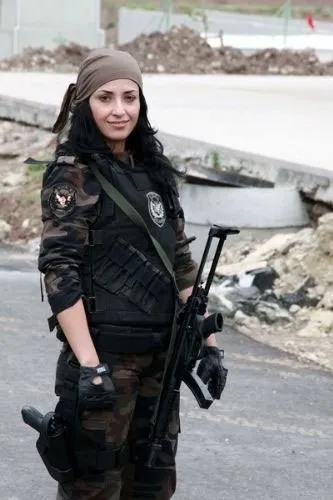 У спецназі тільки дівчата, si vis pacem, para bellum! (Дівчата зі спецназу) У спецназі тільки дівчата, si vis pacem, para bellum!