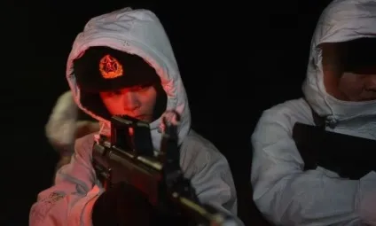 У спецназі тільки дівчата, si vis pacem, para bellum! (Дівчата зі спецназу) У спецназі тільки дівчата, si vis pacem, para bellum!