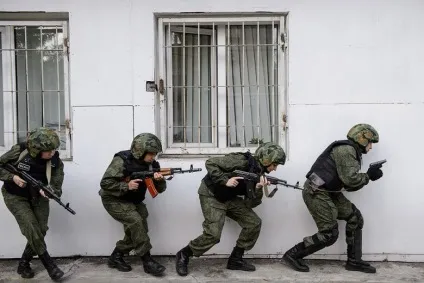 У спецназі тільки дівчата, si vis pacem, para bellum! (Тільки) У спецназі тільки дівчата, si vis pacem, para bellum!