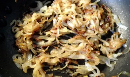 Закритий пиріг з грибами фото і рецепти з куркою, картоплею, сиром і фаршем (фото) Закритий пиріг з грибами фото і рецепти з куркою, картоплею, сиром і фаршем