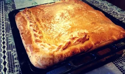 Закритий пиріг з грибами фото і рецепти з куркою, картоплею, сиром і фаршем (пиріг) Закритий пиріг з грибами фото і рецепти з куркою, картоплею, сиром і фаршем