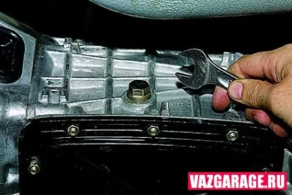 Заміна масла в коробці передач на ниві, заміна масла в кпп на ваз 2121 (підставлену) Заміна масла в коробці передач на ниві, заміна масла в кпп на ВАЗ 2121