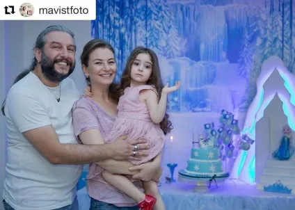 За кадром життя відомих акторів серіалу «чудовий вік», перший жіночий (чудовий) За кадром життя відомих акторів серіалу «чудовий вік», перший жіночий