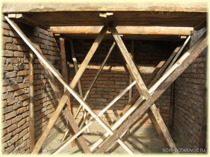 Записки сибірського бджоляра як можна побудувати бджоляник для бджіл (зимівник) (ват Застосовується обігріву) Записки сибірського бджоляра як можна побудувати бджоляник для бджіл (зимівник)