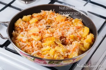Смажена картопля з квашеною капустою (картопля) Смажена картопля з квашеною капустою