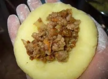 Зрази з грибами - смачні кулінарні рецепти з покроковим описом (кулінарні) Зрази з грибами - смачні кулінарні рецепти з покроковим описом