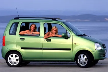 10 Самих просторих автомобілів в своєму класі (автомобілів) 10 Самих просторих автомобілів в своєму класі