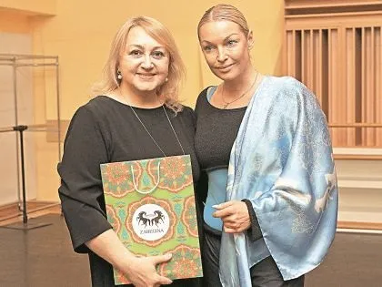 Анастасія волочкова мені здається, я закохалася (закохалася) Анастасія волочкова мені здається, я закохалася