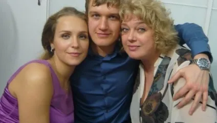 Анатолій Руденко - його дружина і дочка, dietwink - здорові дієти (дочка) Анатолій Руденко - його дружина і дочка, dietwink - здорові дієти