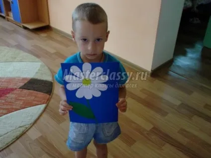 Аплікація з паперу «ромашка» до всеукраїнського дня сім'ї, любові і вірності (аплікація з паперу ромашка майстер-клас) Аплікація з паперу «ромашка» до всеукраїнського дня сім'ї, любові і вірності