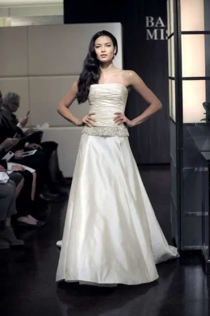 Badgley mischka колекція весільних суконь fall 2013, fashion obsession (прикраса) Badgley mischka колекція весільних суконь fall 2013, fashion obsession