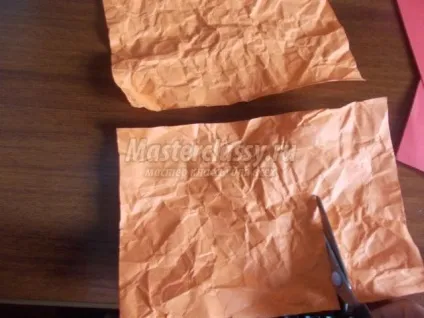 Паперова пластика в дитячому садку (Візьмемо половинку складемо) Паперова пластика в дитячому садку