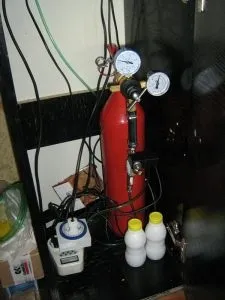 Co2 в рослинному акваріумі для початківців (зіткнення газу водою) Co2 в рослинному акваріумі для початківців