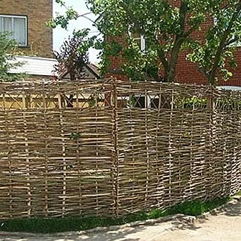 Дачна краса - з вербових прутів (конструкції застосовні будь-якому елементі) Дачна краса - з вербових прутів