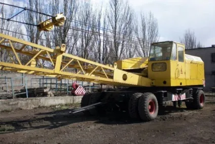 Технічні характеристики пневмоколісного крана кс-5363 гідравлічна система, ходова,