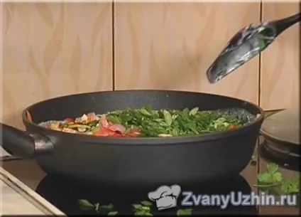 Теплий салат з куркою, квасолею і перцем (квасоля) Теплий салат з куркою, квасолею і перцем