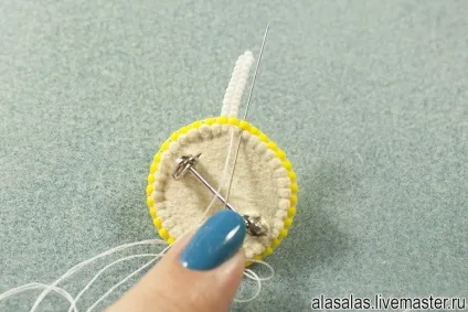 Робимо брошку-ромашку з бісеру - ярмарок майстрів - ручна робота, handmade (бісер) Робимо брошку-ромашку з бісеру - ярмарок майстрів - ручна робота, handmade