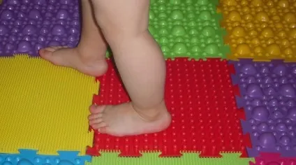 Дитячий масажний килимок ортопедичний для масажу ніг і стоп від fosta і комфорт, як зробити (дитячий) Дитячий масажний килимок ортопедичний для масажу ніг і стоп від fosta і комфорт, як зробити