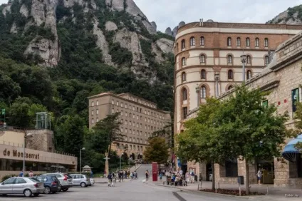 Гора і монастир Монсеррат (montserrat)
